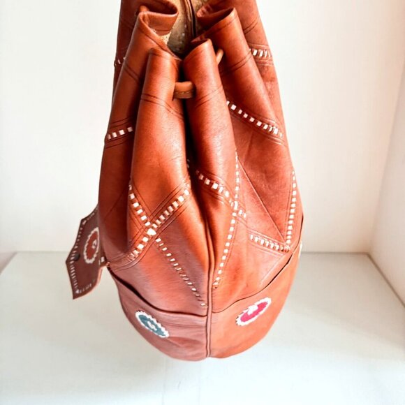 Vintage Ethic Handmade Leather Drawstring backpack - Picture 5 of 6